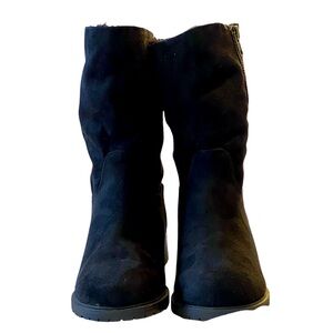 NWT. LANE BRYANT black faux suede boots. 
Sz 11W.